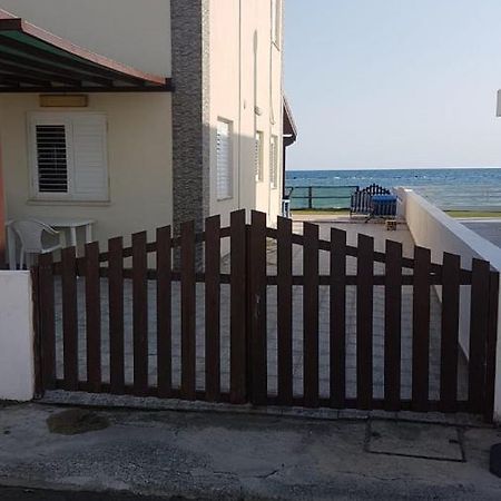 Panorama Beach House, 5 Meters To The Sea Perivolia Luaran gambar